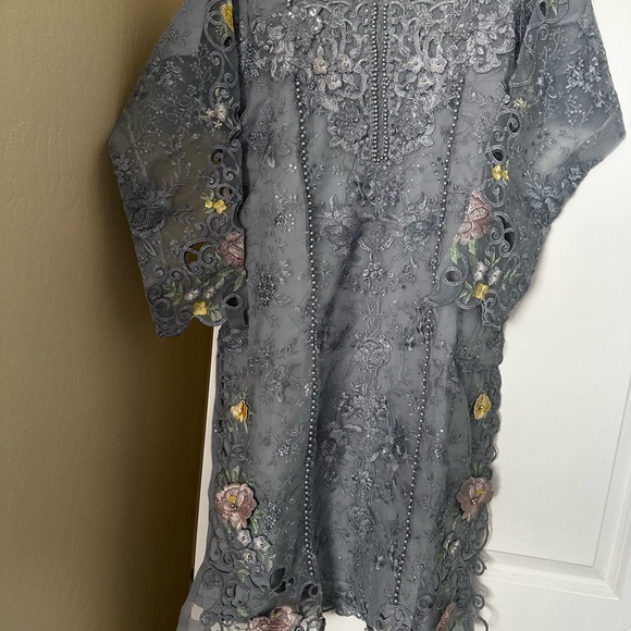 Pakistani brand new 3 piece full embroidered Maria b luxury organza dress size L - Picture 7 of 16